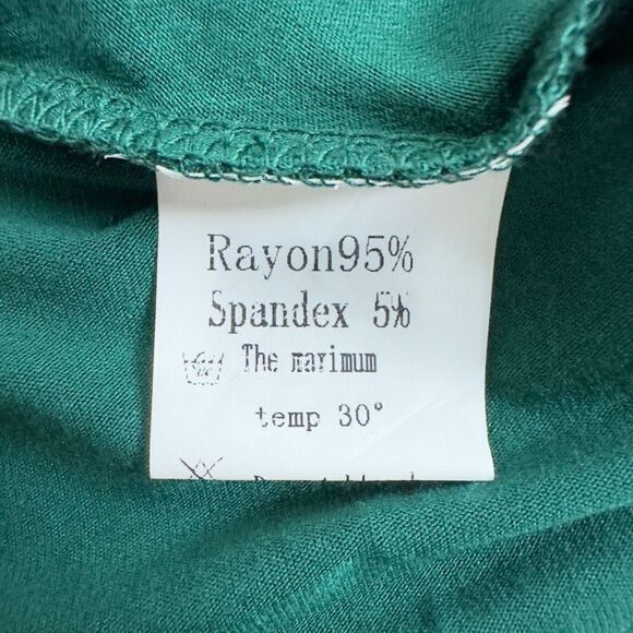 PrinStory Women's Size M Cold Shoulder Tee Solid Green Flowy Relaxed Fit New - Picture 6 of 10